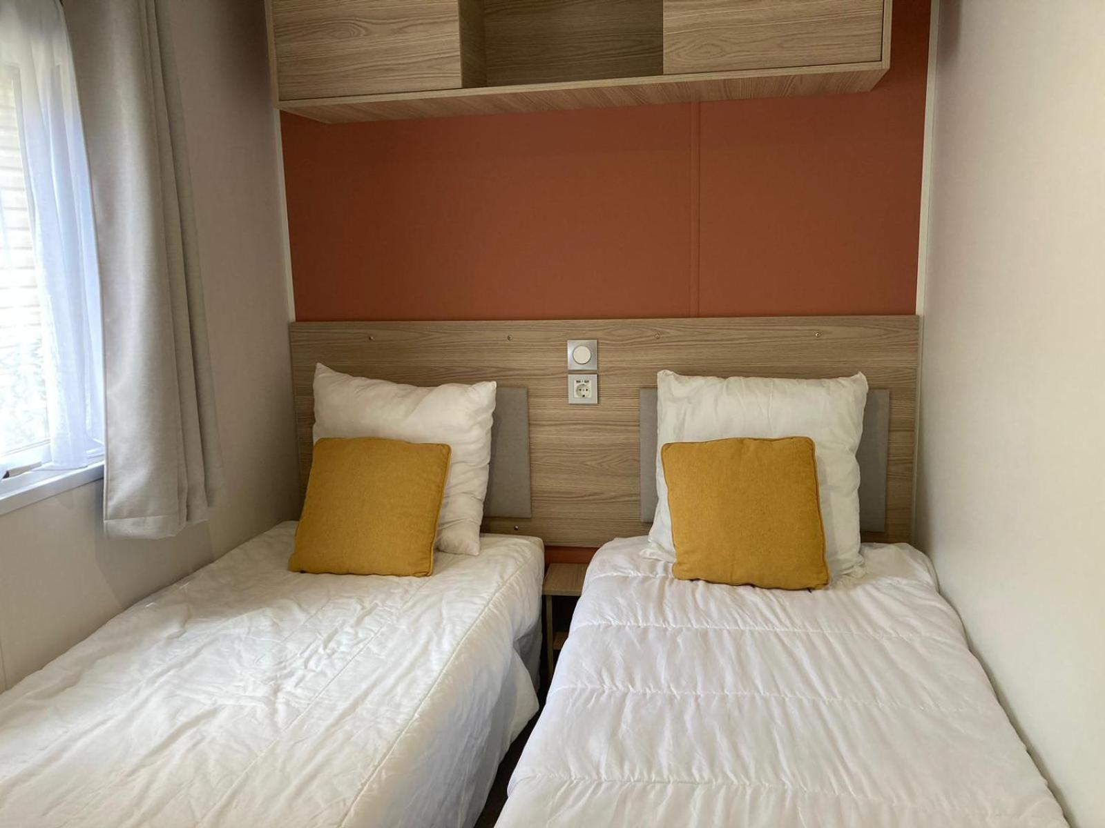 Le Domaine Des Pins Campeggio 4*