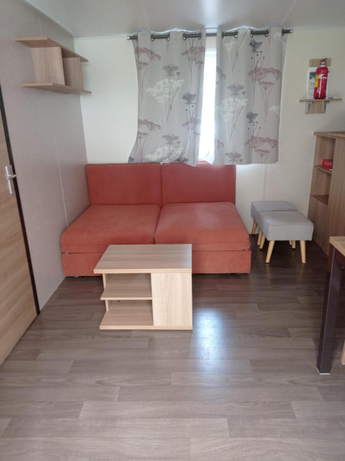 Le Domaine Des Pins Campingplatz